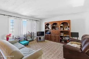 15 Standish Dr, Howell Township, NJ 07731 - Photo 3