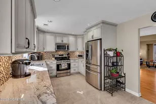 15 Walnut Ct, Matawan, NJ 07747 - Photo 9