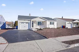 12 Oakfield Rd, Toms River Township, NJ 08757 - Photo 3