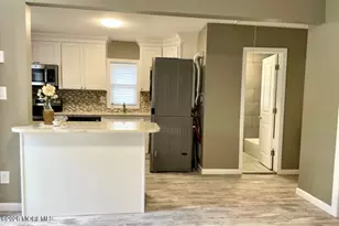 101 Seabreeze Way, Keansburg, NJ 07734 - Photo 5