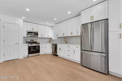 11 Schoolhouse Lane, Lakewood, NJ 08701 - Photo 11