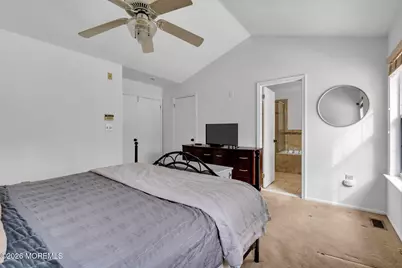 215 Century Way, Manalapan Township, NJ 07726 - Photo 17