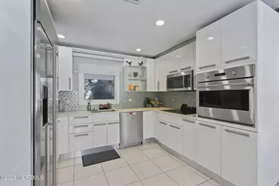 330 Plymouth Drive, Freehold, NJ 07728 - Photo 23