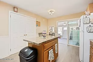 93 Halls Croft Rd, Freehold, NJ 07728 - Photo 17