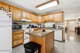 93 Halls Croft Rd, Freehold, NJ 07728 - Photo 13