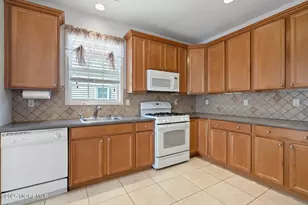 24 Little Leaf Ln, Howell Township, NJ 07731 - Photo 19