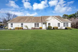 16 Rosewood Ct, Lakewood, NJ 08701 - Photo 1