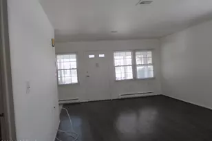 306A W Malvern Ct, Lakewood, NJ 08701 - Photo 9