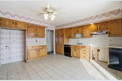 708 Auth Avenue, Oakhurst, NJ 07755 - Photo 9