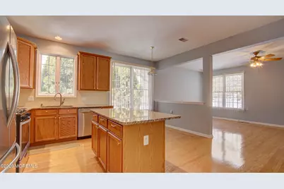 22 Wellington Street, Holmdel, NJ 07733 - Photo 7