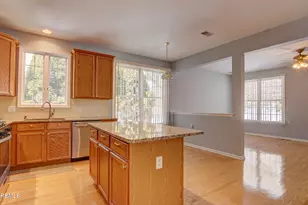 22 Wellington St, Holmdel, NJ 07733 - Photo 7