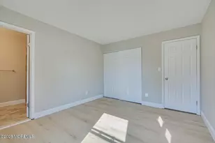 6 Twain Ct, Freehold, NJ 07728 - Photo 23