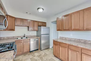 6 Twain Ct, Freehold, NJ 07728 - Photo 15