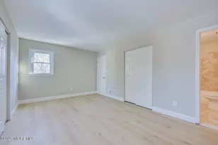 6 Twain Ct, Freehold, NJ 07728 - Photo 25