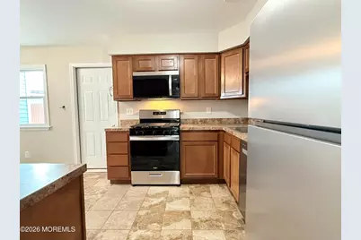 6 Twain Court, Freehold, NJ 07728 - Photo 9