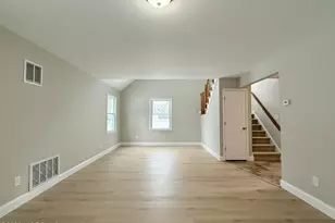 6 Twain Ct, Freehold, NJ 07728 - Photo 5