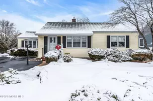 17 Crestview Dr, Middletown, NJ 07748 - Photo 55