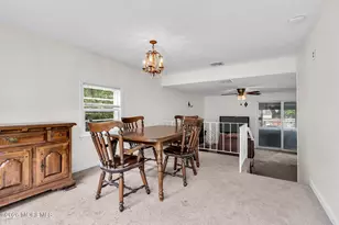 17 Crestview Dr, Middletown, NJ 07748 - Photo 13