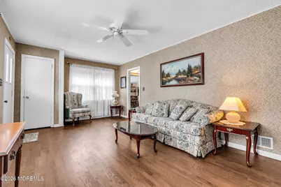17 Crestview Drive, Middletown, NJ 07748 - Photo 41