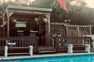 17 Crestview Dr, Middletown, NJ 07748 - Photo 35