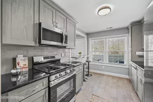 432 Winterberry Ct, Howell Township, NJ 07731 - Photo 7