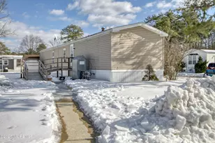 42 Woodchuck Pkwy, Whiting, NJ 08759 - Photo 13