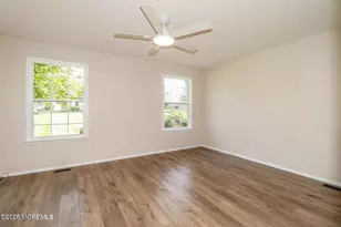 8E Benjamin Franklin Dr, Monroe Township, NJ 08831 - Photo 17