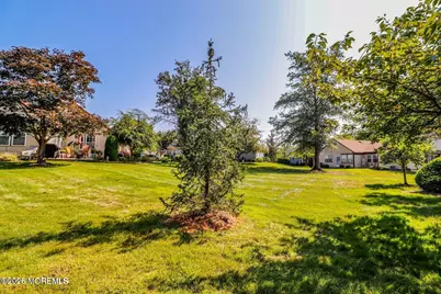 8E Benjamin Franklin Drive, Monroe Township, NJ 08831 - Photo 27