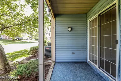 8E Benjamin Franklin Drive, Monroe Township, NJ 08831 - Photo 25