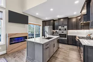 80 Demarest Dr, Manalapan Township, NJ 07726 - Photo 15