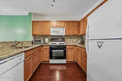368 Rector Street #419, Perth Amboy, NJ 08861 - Photo 3