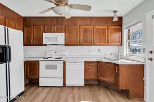 206A Huntington Dr, Lakewood, NJ 08701 - Photo 13