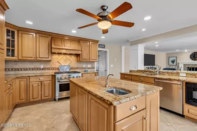 24 Provincial Place, Colts Neck Township, NJ 07722 - Photo 17