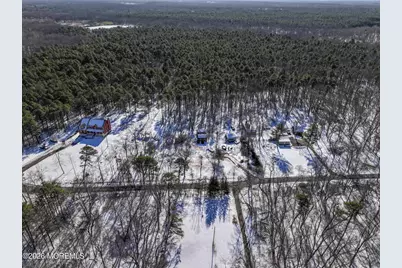 3 Schreibers Lane, Freehold, NJ 07728 - Photo 9