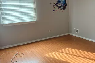 210 Henderson Ct, Matawan, NJ 07747 - Photo 9