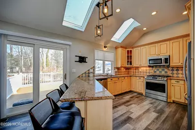 17 Thomas Road, East Brunswick Township, NJ 08816 - Photo 13