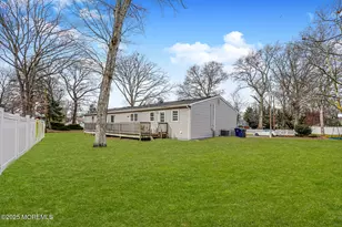 606 Alma Pl, Oakhurst, NJ 07755 - Photo 3