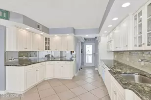 438 N Route 35, Mantoloking, NJ 08738 - Photo 9