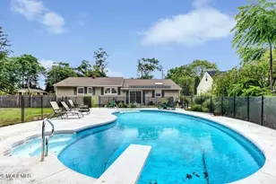 704 Carol Ave, Oakhurst, NJ 07755 - Photo 5