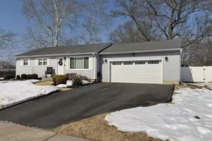 43 Lake Dr, Howell Township, NJ 07731 - Photo 3