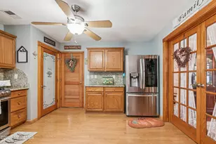 9 E Shenendoah Rd, Howell Township, NJ 07731 - Photo 5