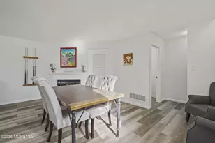 1604 Buckingham Cir, Middletown, NJ 07748 - Photo 7