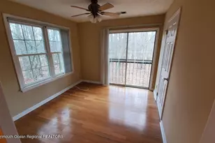 19-6 Augusta Ct, Freehold, NJ 07728 - Photo 5