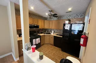 19-6 Augusta Ct, Freehold, NJ 07728 - Photo 11