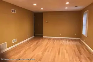 19-6 Augusta Ct, Freehold, NJ 07728 - Photo 9