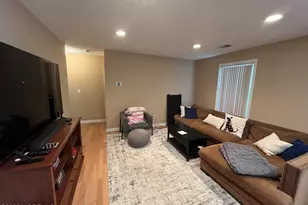 19-6 Augusta Ct, Freehold, NJ 07728 - Photo 9