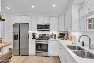 260 County Rd, Cliffwood, NJ 07721 - Photo 9