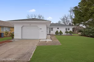 134 Charlotteville Dr S, Toms River Township, NJ 08757 - Photo 1