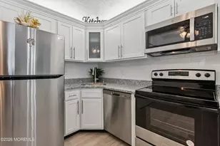 94 Manchester Ct, Red Bank, NJ 07701 - Photo 7