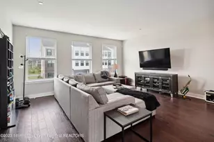 14 Kelly Wy, Tinton Falls, NJ 07724 - Photo 5